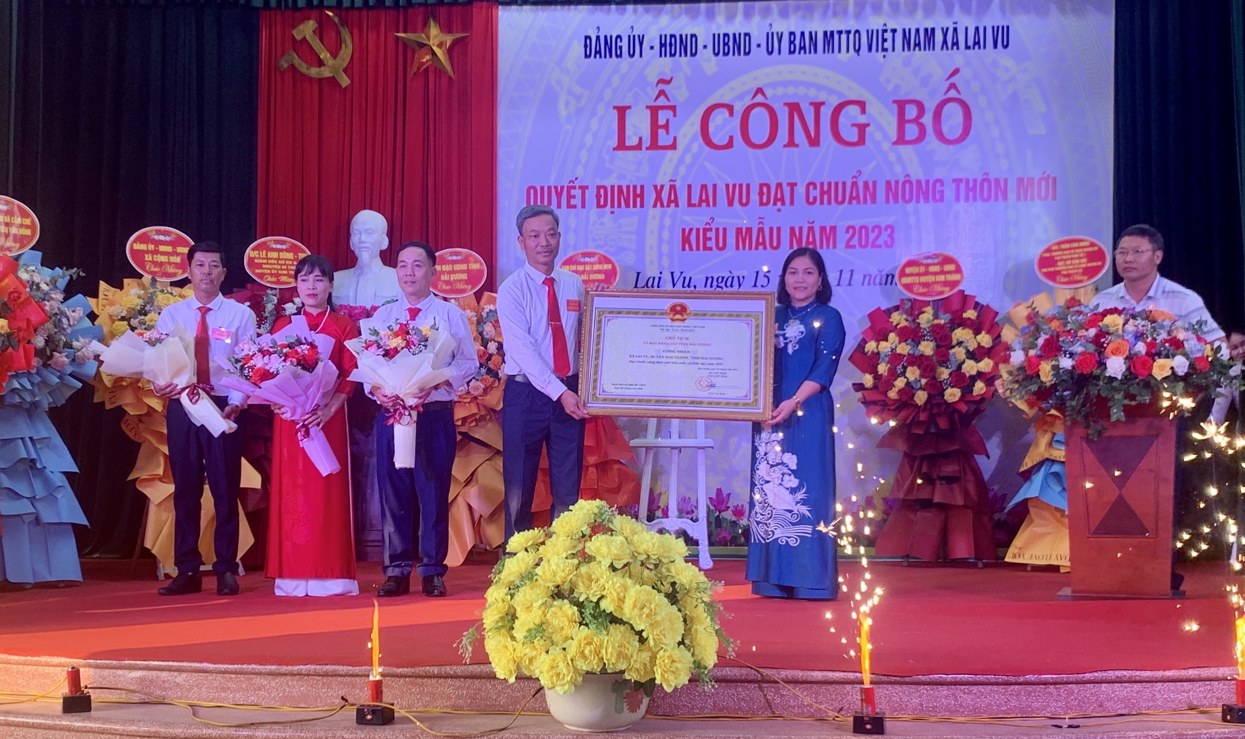 Xã Lai Vu công bố Quyết định đạt chuẩn nông thôn mới kiểu mẫu